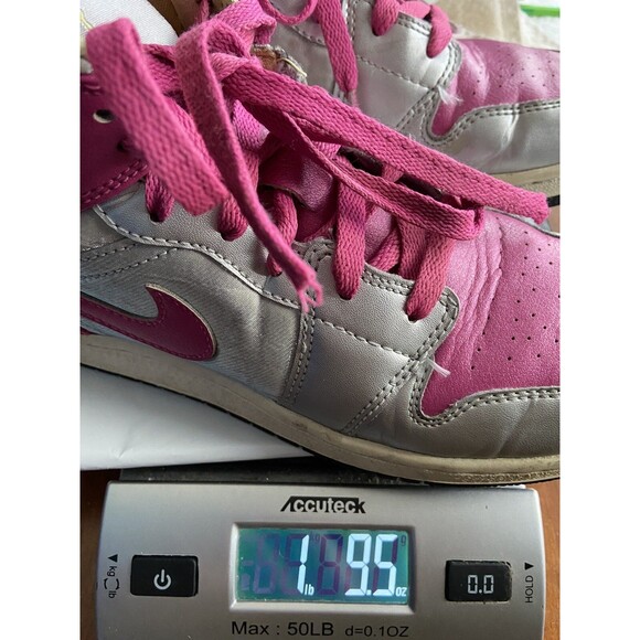 Nike air Jordan 1 Mid GS Metallic Silver/Fusion Pink Girls Size 6Y Basketball - Picture 12 of 12